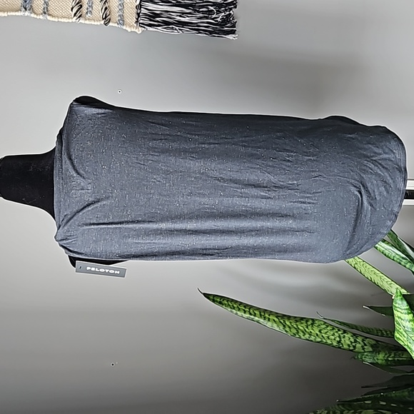 Peloton Muscle Tank Top - Picture 4 of 6